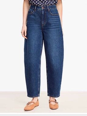 NWT - LOFT Curvy High Rise Barrel Jeans in Authentic Dark Wash